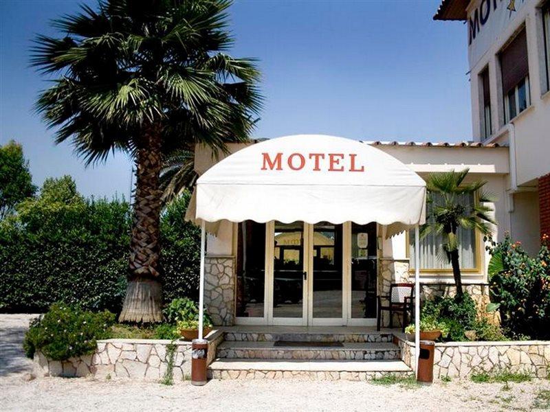 Hotel Salaria Rome Exterior photo